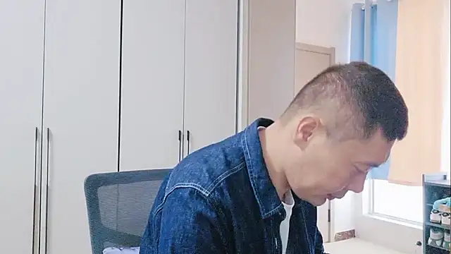 Snapshot of Buryerry-B chatting on September 2025 12:23:02 AM Buryerry-B online show from September 2025 12:23:02 AM