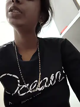 Snapshot of Hot-Soniya2 chatting on November 2025 07:13:02 PM Hot-Soniya2 online show from November 2025 07:13:02 PM