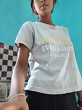 Snapshot of Hot-Soniya2 chatting on November 2025 06:02:02 AM Hot-Soniya2 online show from November 2025 06:02:02 AM