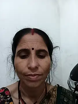 Snapshot of Hot_liya54 chatting on November 2025 05:47:01 PM Hot liya54 online show from November 2025 05:47:01 PM