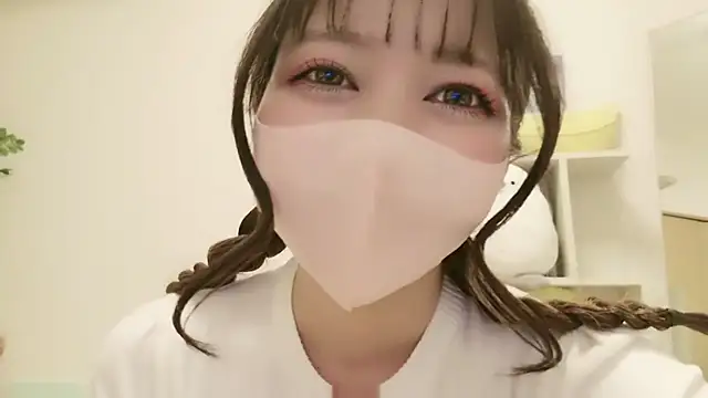 Snapshot of JP_Momo_o0 chatting on September 2025 10:37:01 AM JP Momo o0 online show from September 2025 10:37:01 AM