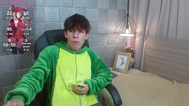 Iantwink18 online show from September 2025 04:33:02 AM