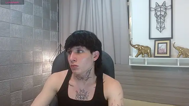 Iantwink18 online show from November 2025 07:50:01 AM