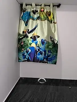 Family02 online show from April 2026 04:37:01 PM