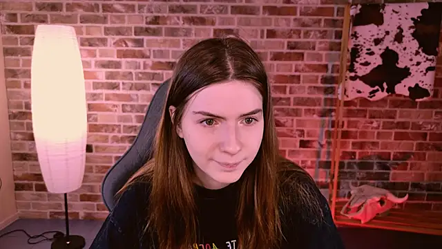 AliceCUNTach online show from November 2025 05:08:02 AM