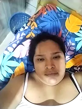 Snapshot of Angelly_ricura chatting on November 2025 01:43:01 PM Angelly ricura online show from November 2025 01:43:01 PM