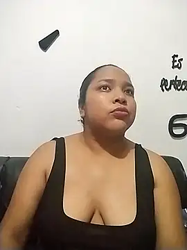 Snapshot of Angelly_ricura chatting on December 2025 01:44:02 AM Angelly ricura online show from December 2025 01:44:02 AM