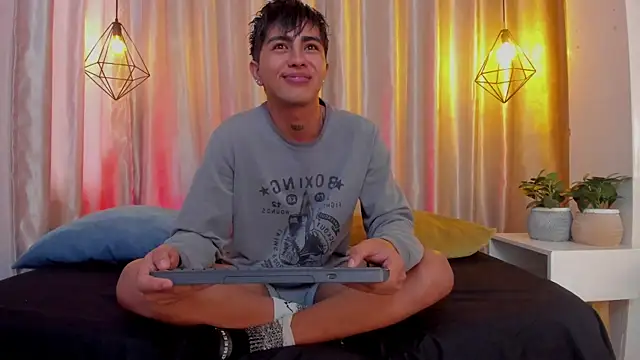 arion sherwind online show from September 2025 07:13:02 PM