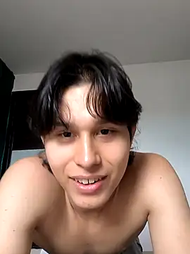 Snapshot of TeddyBear_07 chatting on September 2025 08:32:02 PM TeddyBear 07 online show from September 2025 08:32:02 PM