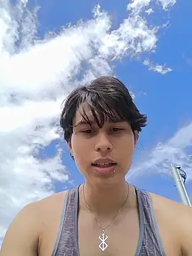 Snapshot of TeddyBear_07 chatting on November 2025 02:08:01 PM TeddyBear 07 online show from November 2025 02:08:01 PM