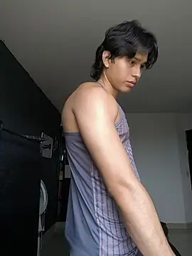 Snapshot of TeddyBear_07 chatting on November 2025 12:27:02 PM TeddyBear 07 online show from November 2025 12:27:02 PM