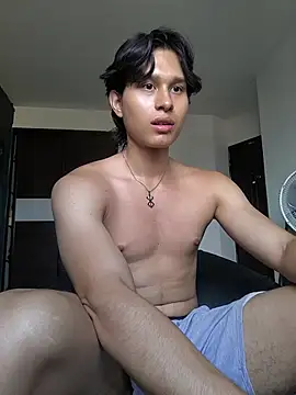 Snapshot of TeddyBear_07 chatting on November 2025 01:33:01 PM TeddyBear 07 online show from November 2025 01:33:01 PM