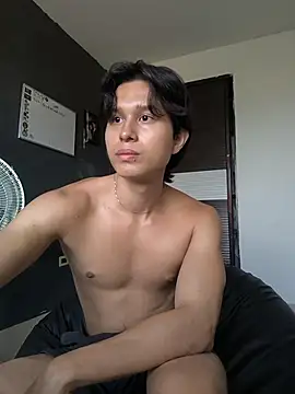 Snapshot of TeddyBear_07 chatting on November 2025 11:51:02 AM TeddyBear 07 online show from November 2025 11:51:02 AM