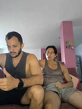 Snapshot of TeddyBear_07 chatting on November 2025 01:04:02 PM TeddyBear 07 online show from November 2025 01:04:02 PM