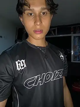 Snapshot of TeddyBear_07 chatting on November 2025 01:30:02 AM TeddyBear 07 online show from November 2025 01:30:02 AM