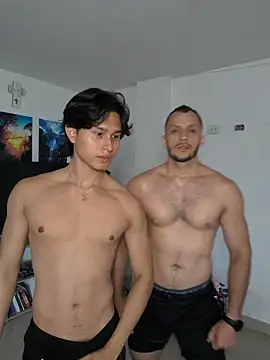 Snapshot of TeddyBear_07 chatting on December 2025 01:37:02 PM TeddyBear 07 online show from December 2025 01:37:02 PM