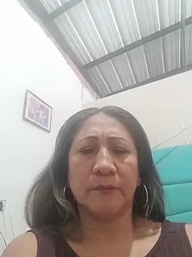 Snapshot of LizaMintelli chatting on May 2026 06:02:02 PM LizaMintelli online show from May 2026 06:02:02 PM