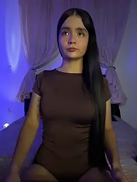 Snapshot of Ashley_and_Zoe chatting on December 2025 10:05:01 PM Ashley and Zoe online show from December 2025 10:05:01 PM