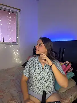 Snapshot of Ashley_and_Zoe chatting on March 2026 03:27:01 PM Ashley and Zoe online show from March 2026 03:27:01 PM