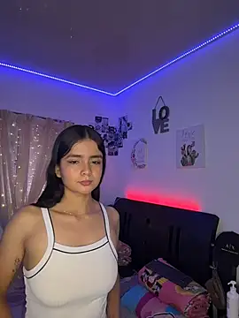 Snapshot of Ashley_and_Zoe chatting on April 2026 03:49:01 PM Ashley and Zoe online show from April 2026 03:49:01 PM