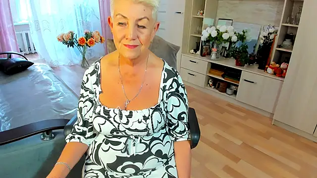 Snapshot of HotandMature chatting on July 2026 11:25:01 AM HotandMature online show from July 2026 11:25:01 AM