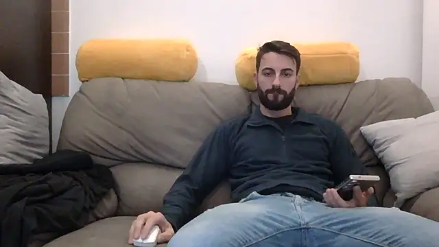 Amicisegreti online show from March 2026 09:23:01 PM