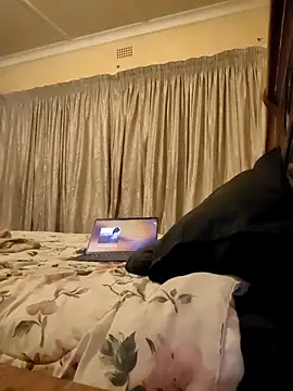 Cianda24 online show from September 2025 07:58:02 PM