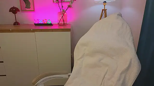  Den1s  online show from February 2026 12:23:02 PM