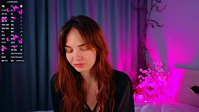 LisaDrake online show from October 2025 07:58:02 PM