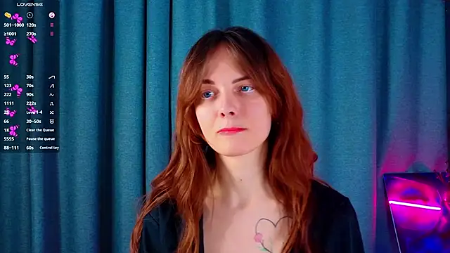 LisaDrake online show from October 2025 07:47:01 PM