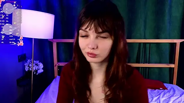 LisaDrake online show from December 2025 07:53:01 PM