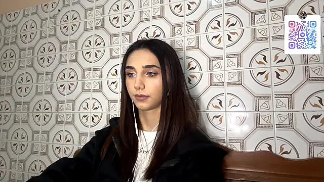 LinaMour online show from November 2025 10:34:02 PM