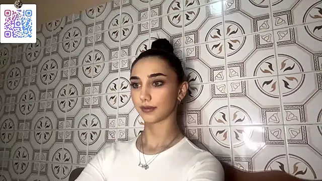 LinaMour online show from December 2025 10:27:02 PM