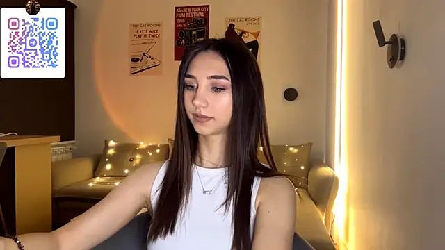 LinaMour online show from February 2026 10:22:01 PM