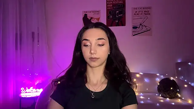 LinaMour online show from March 2026 10:44:01 PM