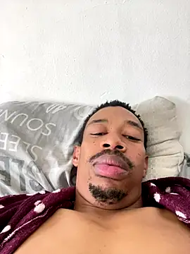 Snapshot of fitsexyman chatting on September 2025 09:58:01 AM fitsexyman online show from September 2025 09:58:01 AM