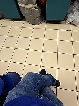 Snapshot of sisman31 chatting on September 2025 01:05:02 AM sisman31 online show from September 2025 01:05:02 AM