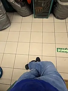 Snapshot of sisman31 chatting on October 2025 10:38:01 PM sisman31 online show from October 2025 10:38:01 PM