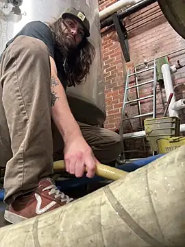 Snapshot of crashnasty chatting on April 2026 09:39:33 PM crashnasty online show from April 2026 09:39:33 PM