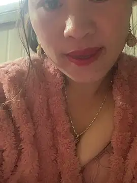 Snapshot of tuyetnhi-00 chatting on December 2025 12:37:02 AM tuyetnhi-00 online show from December 2025 12:37:02 AM