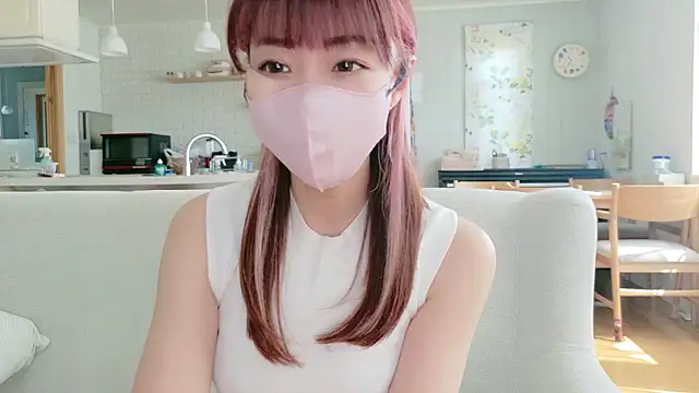 Snapshot of SUZU_1201 chatting on April 2026 01:36:02 AM SUZU 1201 online show from April 2026 01:36:02 AM