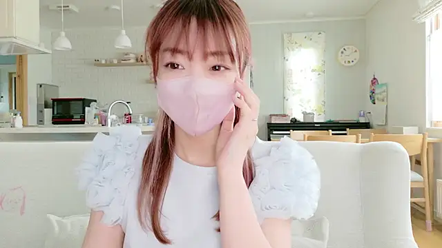 Snapshot of SUZU_1201 chatting on May 2026 12:07:02 AM SUZU 1201 online show from May 2026 12:07:02 AM
