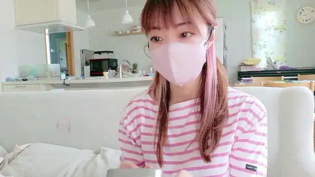 Snapshot of SUZU_1201 chatting on June 2026 12:08:01 AM SUZU 1201 online show from June 2026 12:08:01 AM