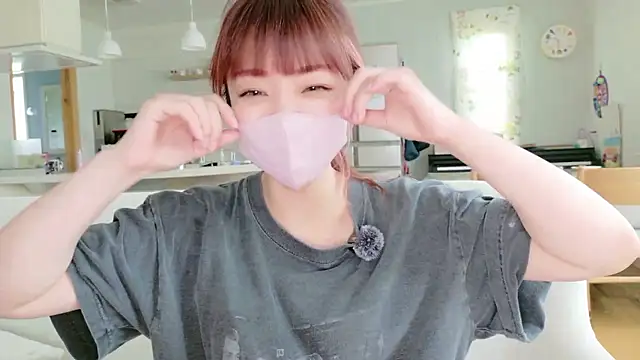 Snapshot of SUZU_1201 chatting on July 2026 01:29:01 AM SUZU 1201 online show from July 2026 01:29:01 AM