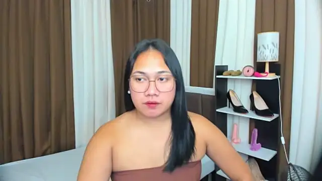 Snapshot of TsUncutKaren chatting on September 2025 05:39:02 PM TsUncutKaren online show from September 2025 05:39:02 PM
