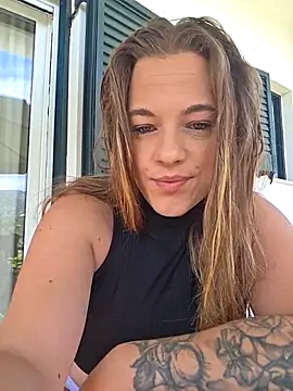 Luna Lynn online show from June 2026 10:07:01 AM