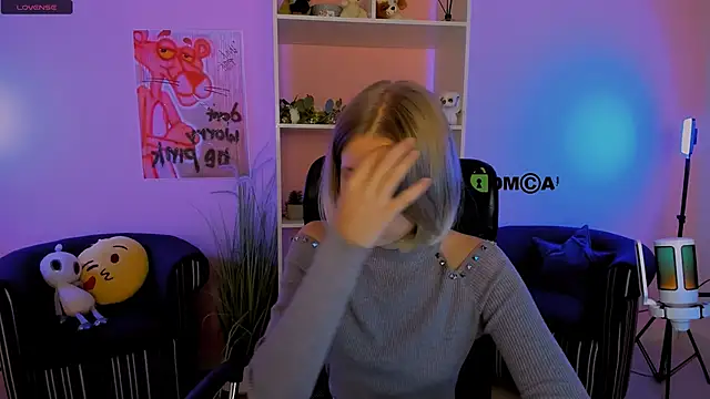 gloria bubble online show from September 2025 05:18:02 AM