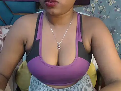 Snapshot of hot_riaa25 chatting on March 2026 06:02:02 PM hot riaa25 online show from March 2026 06:02:02 PM