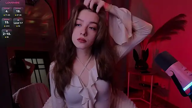 AstraMist online show from October 2025 03:13:01 PM