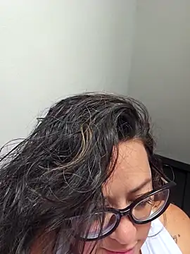 Snapshot of Nicoleefaith_ chatting on April 2026 07:44:02 PM Nicoleefaith online show from April 2026 07:44:02 PM